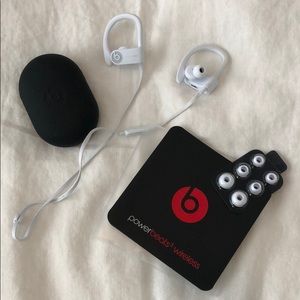 Powerbeats3 Wireless Earphones